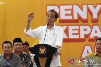 Jokowi sebut petani senang harga gabah naik, tapi saya disemprot masyarakat