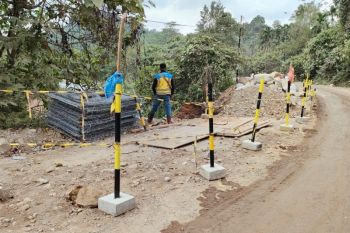 Jalan rusak, kunjungan wsatawan merosot