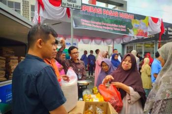 Stabilkan harga, Pemkot Padang Panjang gelar pasar murah