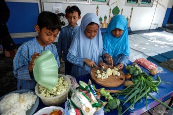 Peserta didik di Palangka Raya diingatkan tidak jajan sembarangan