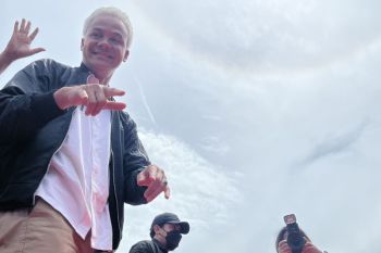 Ganjar Pranowo sebut akan membela Aiman Witjaksono