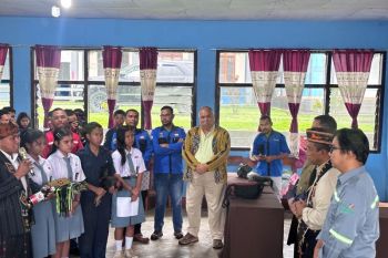 PLN UIP Nusra gandeng siswa SMK di Manggarai gelar pelatihan konversi motor listrik