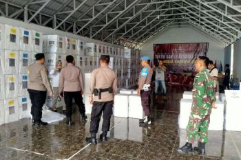 Kapolres Banggai cek gudang logistik KPU Kabupaten Banggai