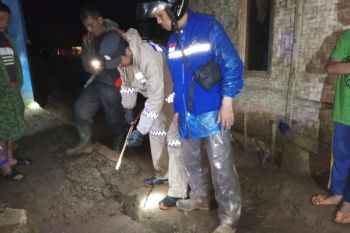 BPBD Garut bersama PVMBG cek pergerakan tanah di Banjarwangi