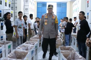 Kapolda Sulbar menjamin keamanan gudang logistik Kantor KPU