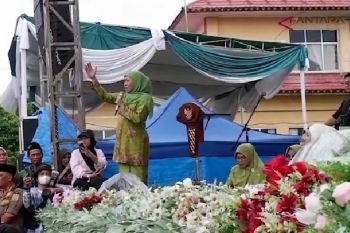 Ketua PP Muslimat NU hadiri pengajian akbar di Lampung Selatan