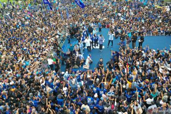 Prabowo joget bersama warga di Malang, tepis dirinya sakit