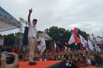 Ganjar Pranowo harap Sulut jadi pintu keluar masuk ekspor-impor wilayah utara