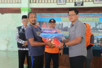 Wabup Sleman meninjau warga terdampak bencana longsor di Prambanan