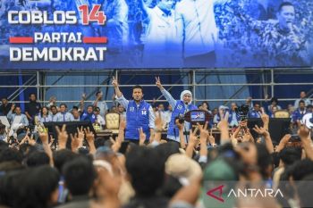 Khofifah Indar Parawansa beri sinyal gandeng lagi Emil Dardak pada Pilkada Jatim 2024