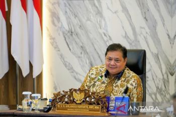 Menko Perekonomian Airlangga Hartarto nilai inflasi stabil dan PMI masih ekspansif