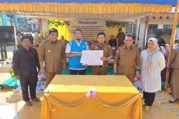 Pemprov Kepri beserta PLN wujudkan listrik 24 jam di Pulau Dendun