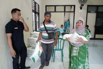 Sebanyak 382,3 ton beras cadangan pangan didistribusikan di Mataram