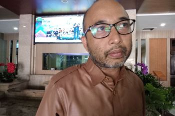 Antisipasi cuaca ekstrem, Perantingan pohon di jalan protokol Mataram jadi prioritas