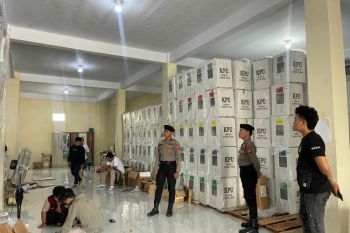 Polres Majene intensifkan patroli pengawasan logistik Pemilu 2024