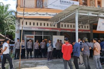 Bawaslu Pasaman Barat : Penghentian perkara bupati tidak penuhi unsur