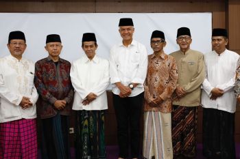Capres Ganjar dapat pesan khusus di Ponpes Al Munawwir Krapyak
