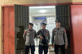 Polres Polewali Mandar kawal distribusi logistik Pemilu 2024 ke seluruh PPK
