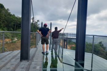 Jembatan kaca Kinabalu idola turis RI