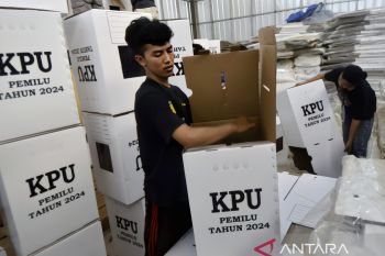 KPU Bandarlampung gunakan jasa pihak ketiga dalam distribusi logistik