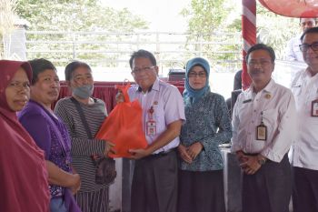 Kendalikan inflasi, Pemkab Kapuas gelar pasar penyeimbang