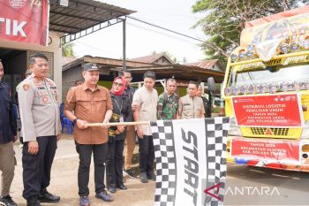 Bupati Kolaka Timur lepas pendistribusian Logistik Pemilu di seluruh kecamatan