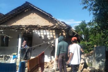 Dua rumah di Ponorogo rusak terdampak ledakan tabung gas helium