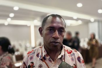 Bawaslu Jayapura minta parpol peserta Pemilu tertibkan APK