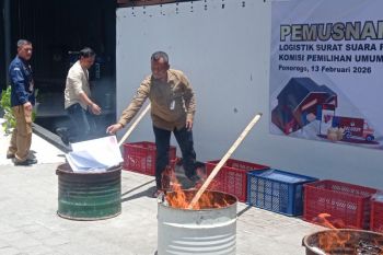 KPU Ponorogo musnahkan 18.754 lembar surat suara pemilu rusak
