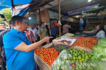 Gubernur Papua pastikan tak ada kenaikan harga pangan jelang puasa