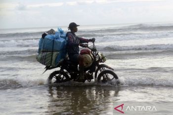 Distribusi balik logistik Pemilu 2024 dari pedalaman Lampung