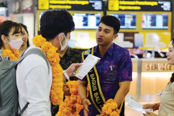PEMPROV BALI SEBUT TUJUH KATEGORI WNA BEBAS PUNGUTAN WISMAN