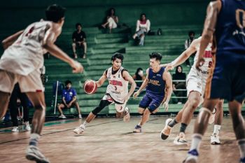 Pelatih timnas basket Milos asah kerja sama skuad jelang lawan Thailand