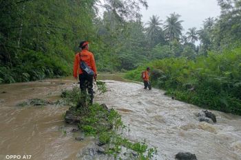 SAR Gabungan bagi dua tim cari kakek yang hilang di Konsel