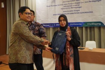 Dinas Perdagangan Gunungkidul memberi pelatihan ekspor kepada pelaku UKM