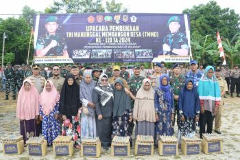 Kalsel kemarin, Sekda Batola: Membangun desa hingga Stok beras  cukup satu bulan ke depan