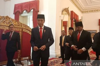 Presiden Jokowi lantik Hadi Menko Polhukam dan AHY Menteri ATR/BPN