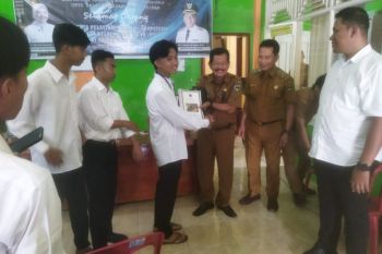 Kadis Koperasi UKM dan Tenaga Kerja membuka pelatihan Mobile Training Unit Fillet Welder SMAF 2 F/PB