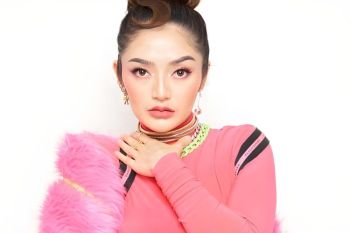 Video musik "Lagi Syantik" Siti Badriah berhasil tembus 700 juta penayangan