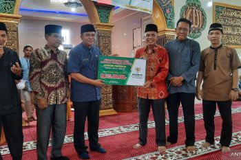 Baznas Pariaman salurkan bantuan modal usaha senilai Rp323 juta
