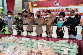 Polda Sumsel  musnahkan 108,9 kg sabu dan 134.423 butir ekstasi