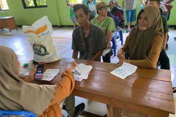Bulog  Banyumas kebut penyaluran bantuan pangan alokasi bulan Februari