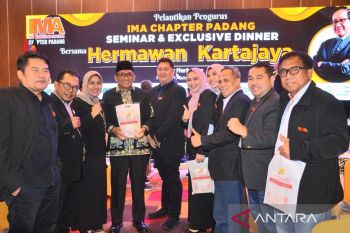 Pengurus IMA Chapter Padang Periode 2023-2025 Dilantik, Hendri Septa Titip Pesan Ini