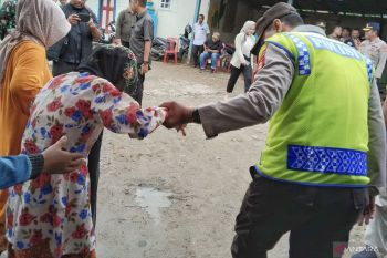 Ribun warga Palembang antusias ikut PSL meski harus menembus hujan