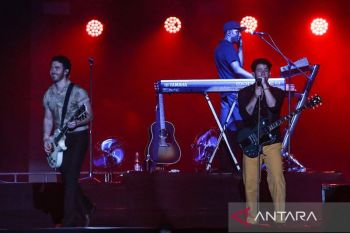 The Tour konser perdana Jonas Brothers di Indonesia