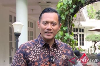 Menteri AHY puji Jokowi