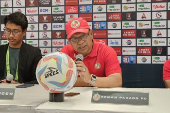 Pelatih Semen Padang kecewa timnya gagal
