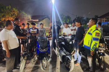 Belasan sepeda motor terindikasi balap liar diamankan polisi Pekanbaru