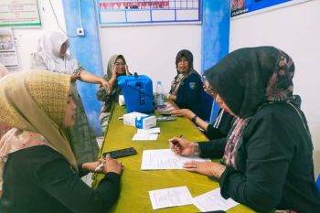 Puskesmas Lumpo Pesisir Selatan berikan imunisasi Hepatitis B pada tenaga medis