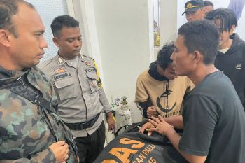 Tim SAR evakuasi korban hanyut di permandian Wera Sigi